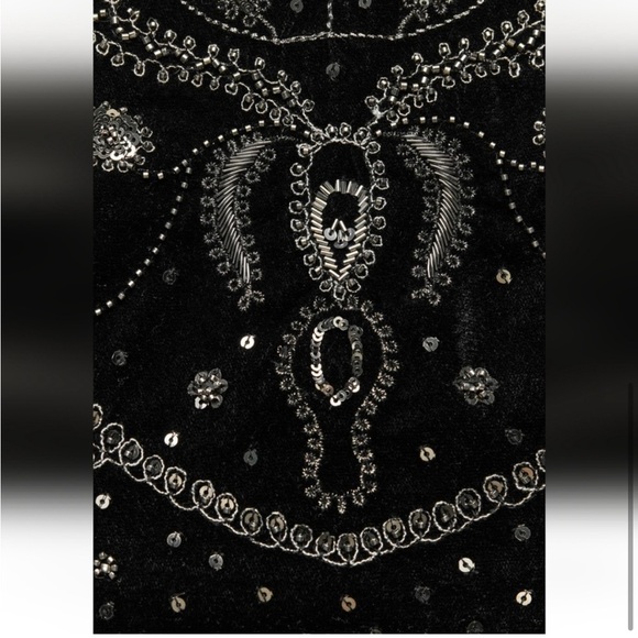 NWT ZARA SEQUIN SKIRT SIZE S and M
🚨 FINAL PRICE NO OFFER ACCEPT - Picture 5 of 16